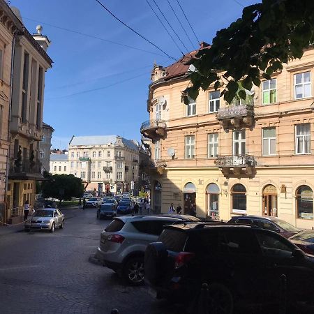 Apartments On Shevchenko Avenue Lviv Dış mekan fotoğraf