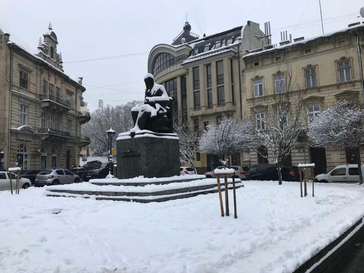 Apartments On Shevchenko Avenue Lviv Dış mekan fotoğraf